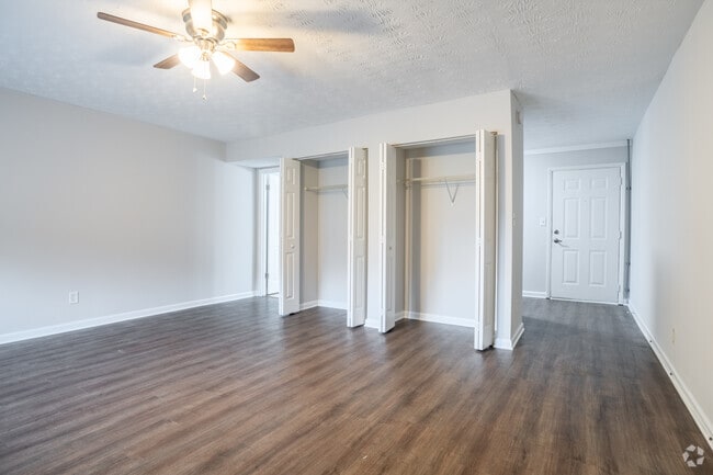Studio - 450SF