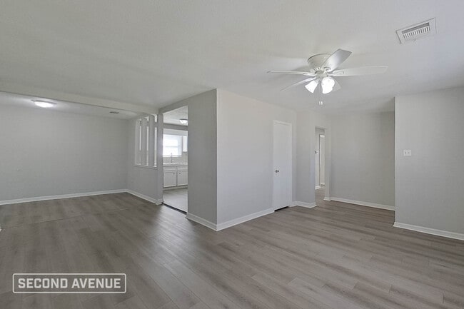 Photo - 205 Tilden Dr