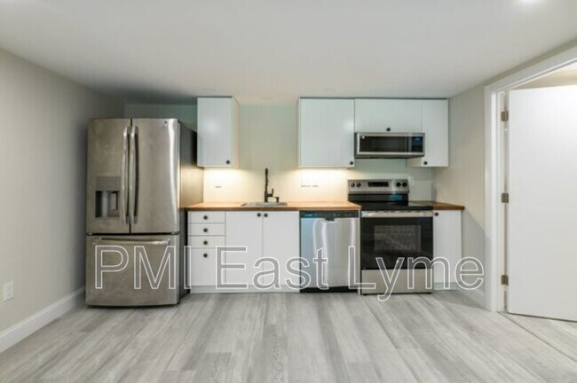 Photo - 55 Chesterfield Rd Unit 55B