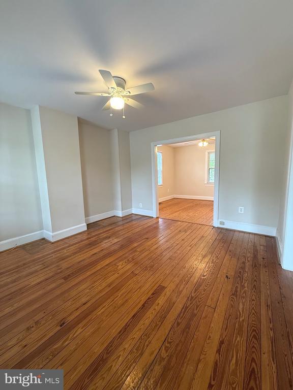 Photo - 422 Dunmore St