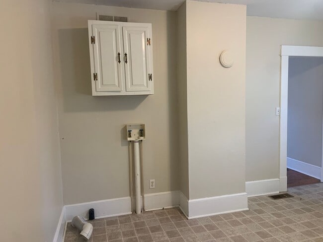 Photo - 1 BR apartment w/ hardwood floors and lawn...