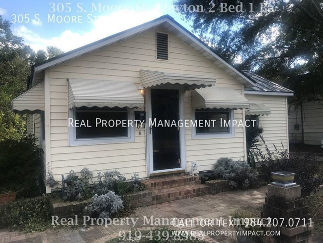 Fully Updated Vintage 2 Bedroom 1 Bath Bun... - Fully Updated Vintage 2 Bedroom 1 Bath Bun... House