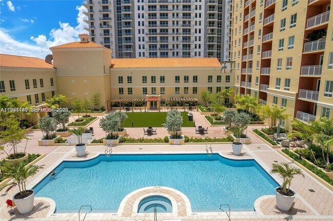 Building Photo - 7350 SW 89th St Unit 906S