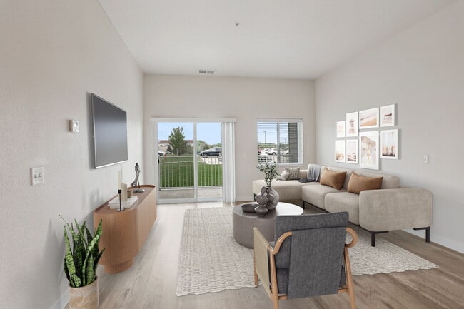 Photo - Lake Ridge Apartments