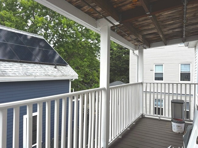 40 Almont St