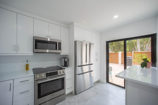 Photo - 253 Wood Dale Dr