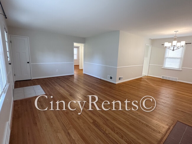 Photo - 4657 Kugler Mill Rd