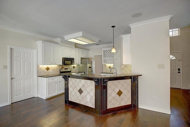 Photo - 5101 Cavendish Dr