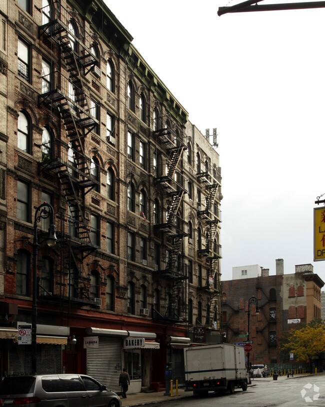248 Broome St - 248 Broome St Apartments