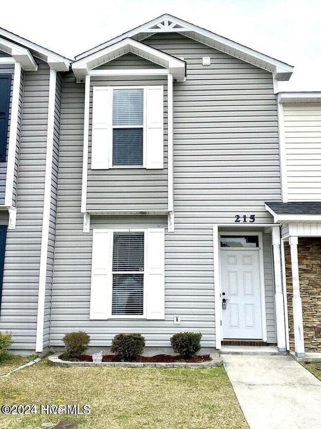 Photo - 215 Glenhaven Ln Townhome