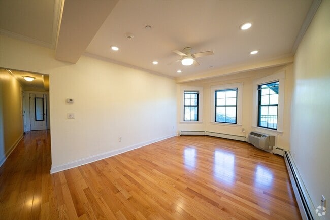 Building Photo - 219 Commonwealth Ave Unit 12 Rental