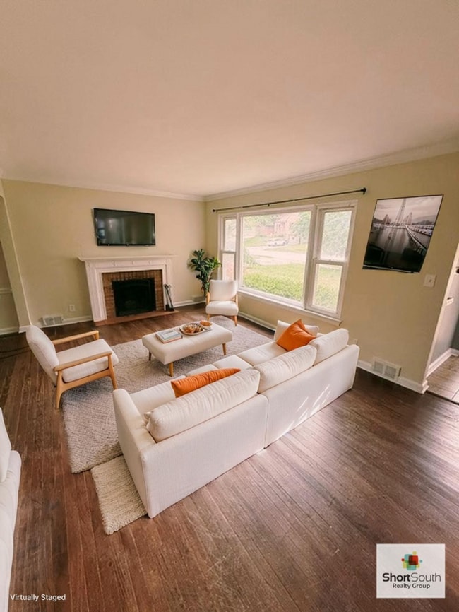 Building Photo - Updated 3 bed 1.5 bath Single Family Home in