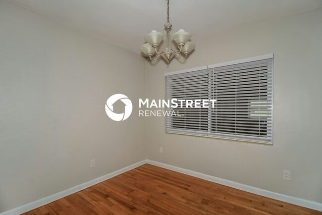 Photo - 3 Bedroom Pet-Friendly Home in Winter Park, FL with Main Street Renewal