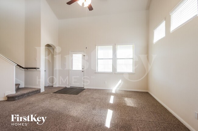 Photo - 15825 Roberto Clemente Ct