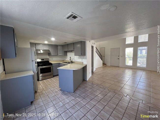 Photo - 516 Sellers Pl