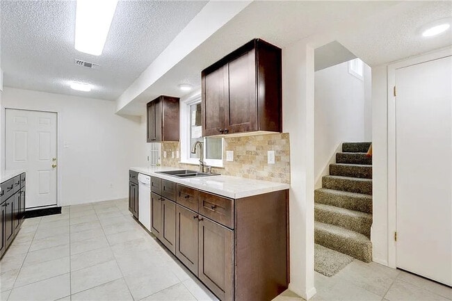 Photo - Room in Townhome on Timber Brush Trail