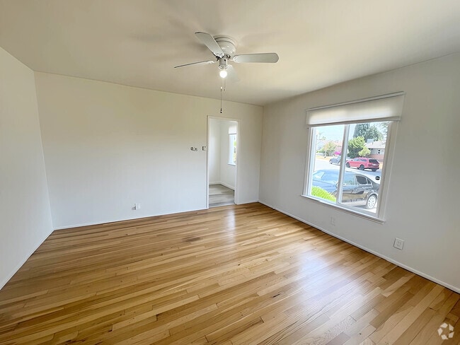 Building Photo - 8521 Kittyhawk Ave Unit 8521 Rental