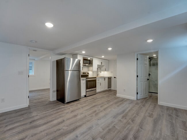Photo - 4814 NE 32nd Pl Unidad #B