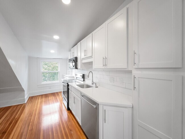 Photo - 100 Chestnut Ave Unit 3