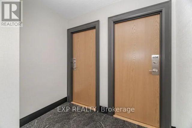 Photo - 150 Charlton Ave E Unité 608