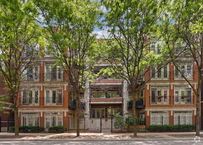 Building Photo - 1927 W Diversey Pkwy Unit 4B Rental