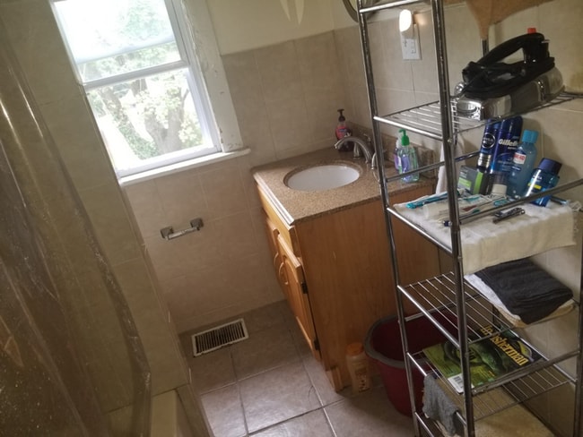 Photo - 4 E Broad St