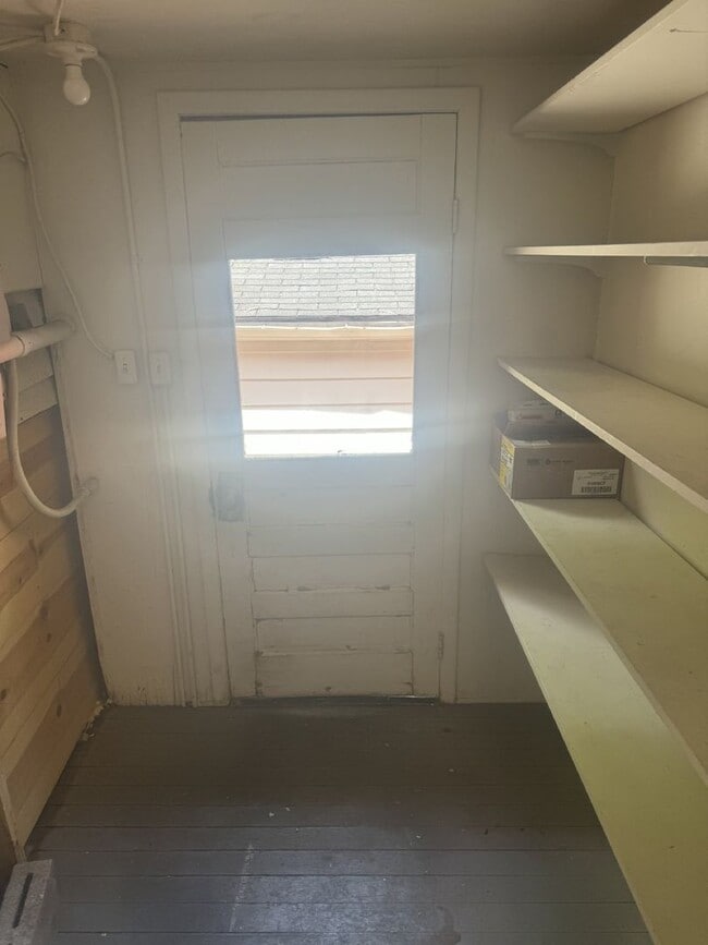 Photo - 401 N Indiana Ave