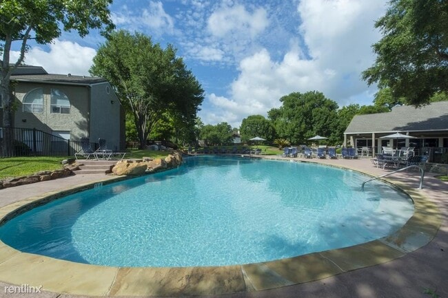 Photo - 1 br, 1 bath Condo - 2400 Old S Dr Flat 1...