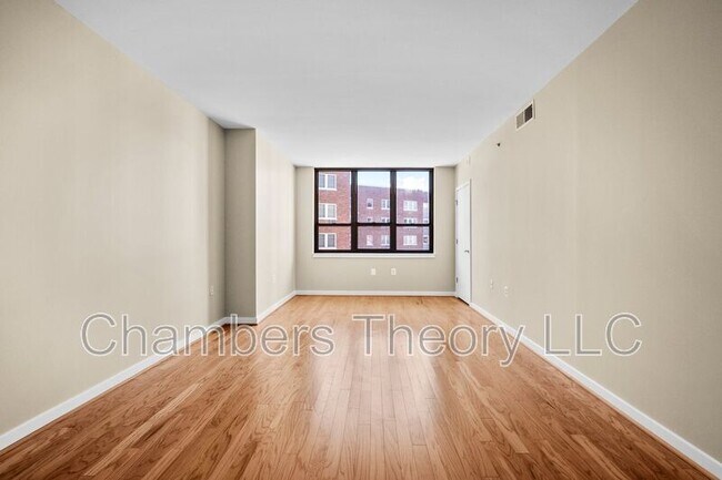 Photo - 3883 Connecticut Ave NW Unit #403