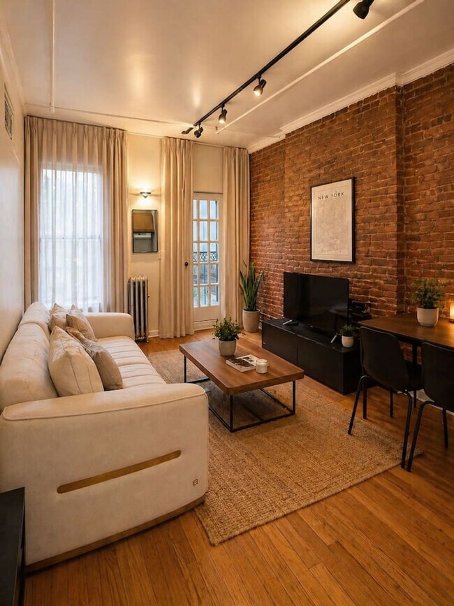 156 W 15th St Unit SI ID1541921P