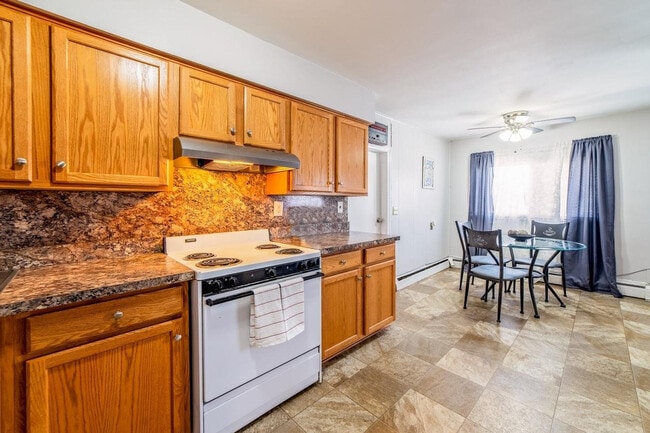 Photo - 18732 Dix Toledo Rd Unit ID1239440P