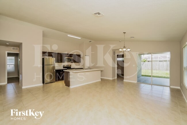 Photo - 4285 SW Walker St