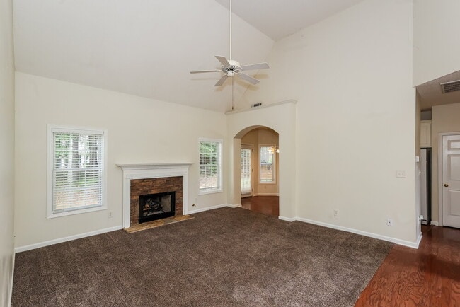 Photo - 363 Freeman Forest Dr