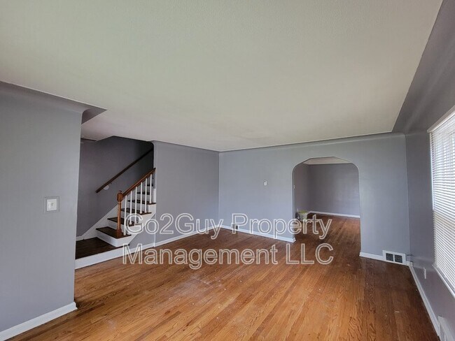 Photo - 2111 Ewald Cir