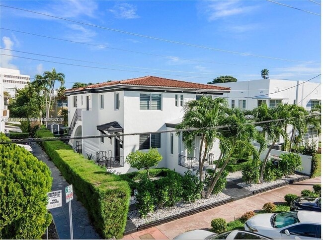 Building Photo - 817 W 39th St Unit 2