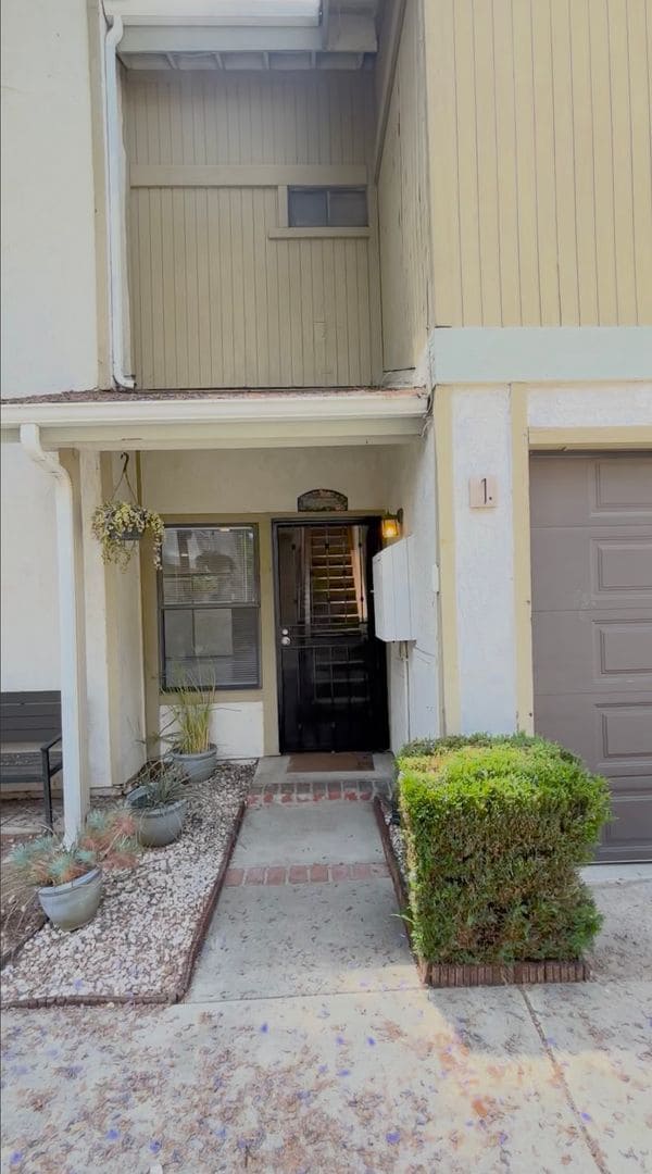 Photo - 3 Bedroom Condo now available in City of Orange