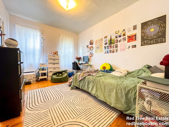 Photo - 168 Hillside St Unit 2