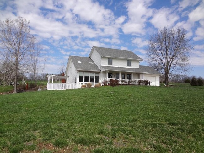 4 Bed 3.5 Bath Country Living - 4 Bed 3.5 Bath Country Living House