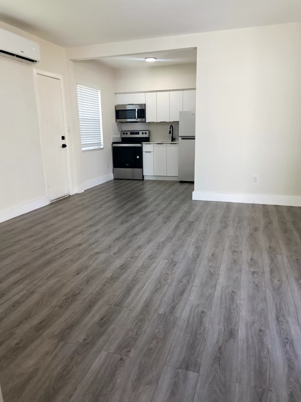 Building Photo - 2489 SW 27th St Rental