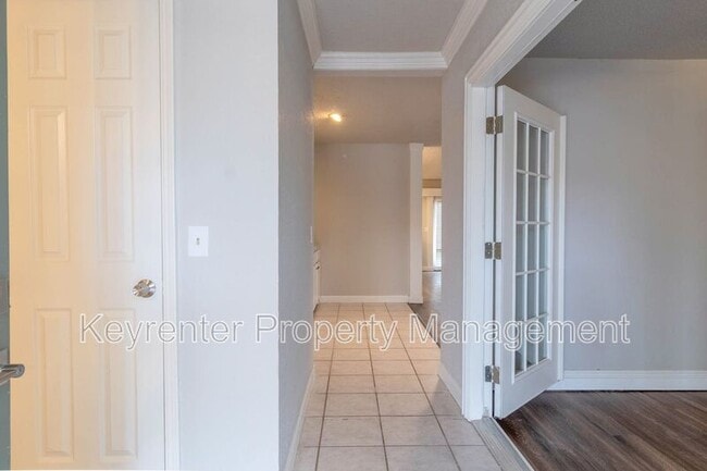 Photo - 732 Westridge Ct