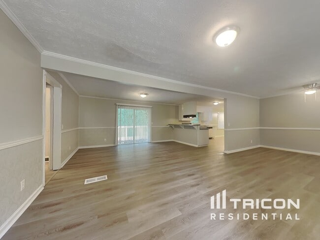 Photo - 5555 Richland Dr