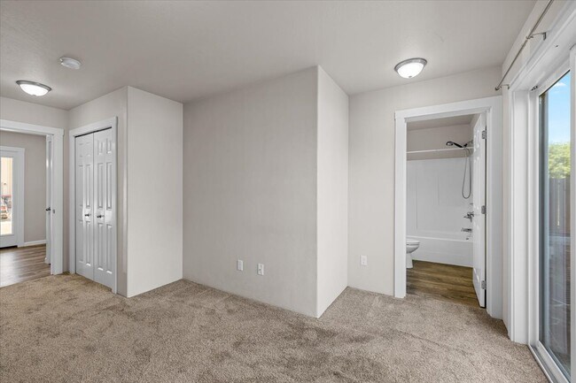 Photo - 3407 Sharon Way