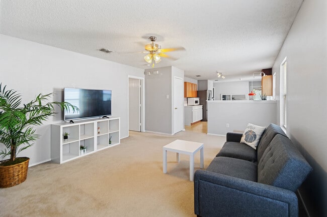 Photo - 6717 Waterhill Ln