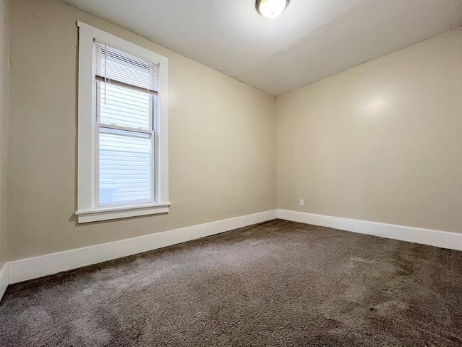 Photo - 501 Plymouth Ave Unit 1- 1st Floor