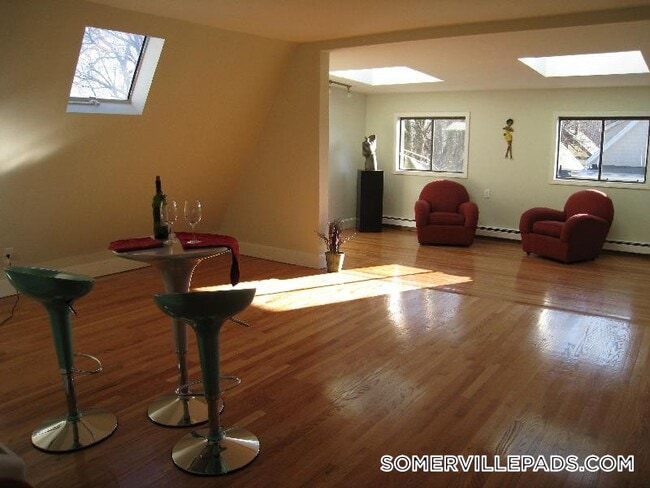 Photo - 10 Evergreen Ave Unit 3
