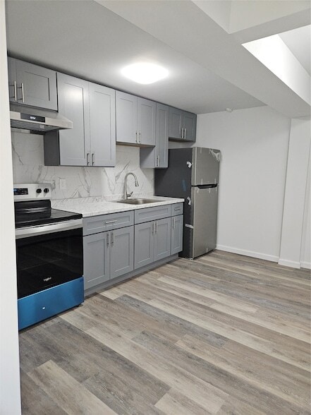 Photo - 120 Henry St Unit 3