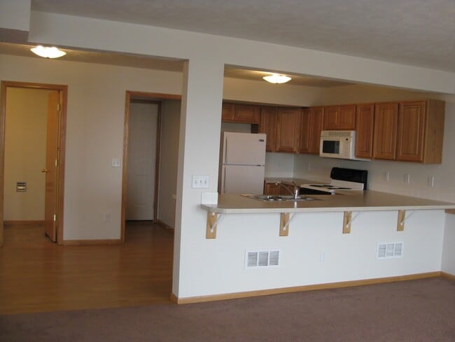 Photo - 7200-7204 Dorchester Unit 7200