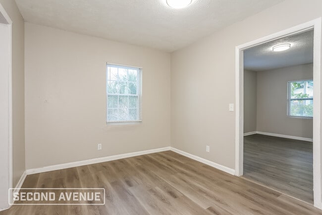 Photo - 1115 W 22nd St