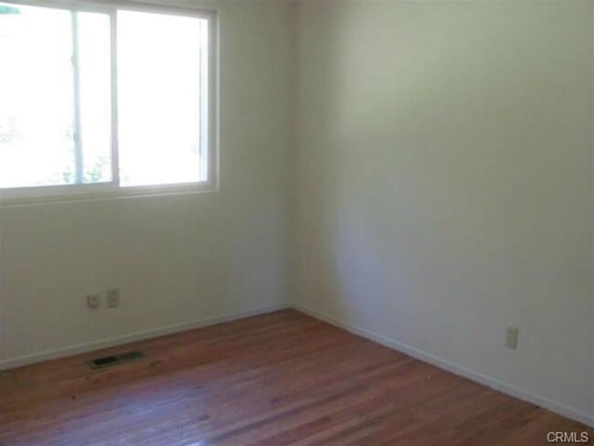 Photo - Paradise 3 bed 2 bath home ATTACHED 2-CAR GARAGE