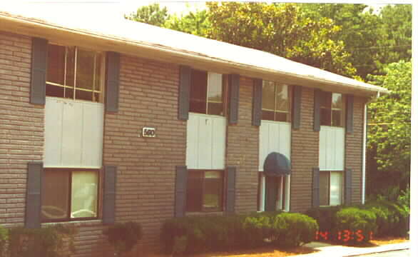 Hillcrest Apartments - Hillcrest Apartments